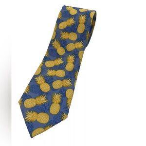 Mens Classic Tie Yellow Blue Pineapple Necktie Van Heusen Flex Novelty Vacation